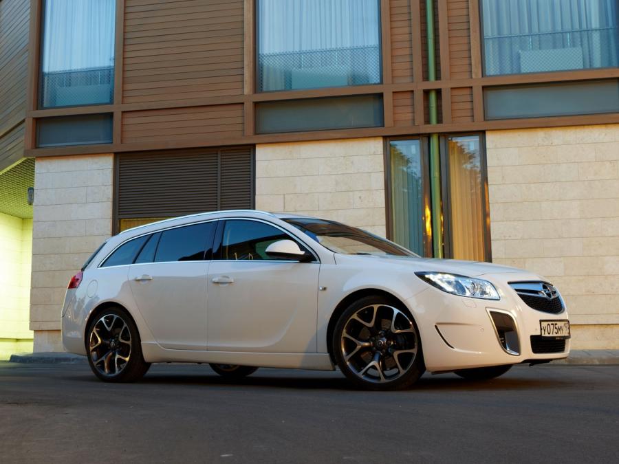  Opel Insignia OPC Sports Tourer 2009 года  (фото 22 из 49)